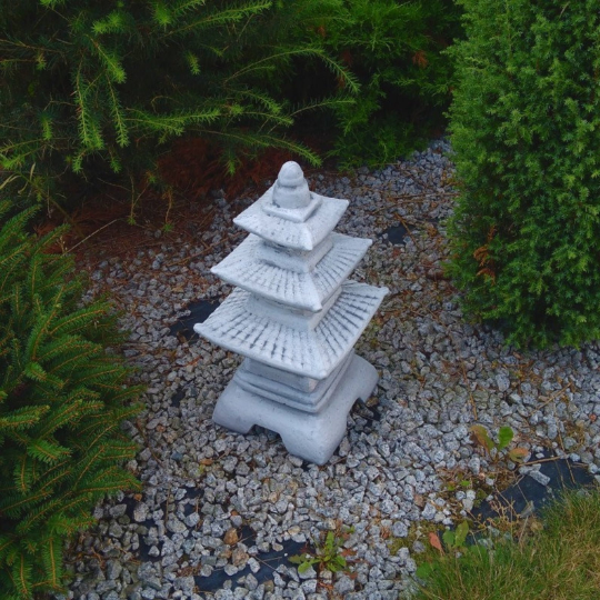 Pagoda Trzypiętrowa Figura betonowa