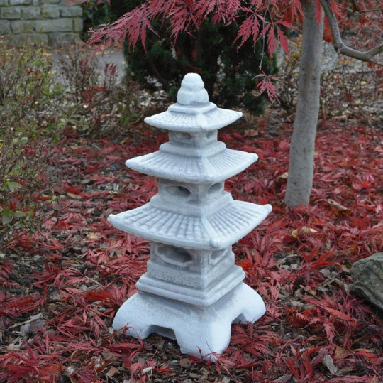 Pagoda Trzypiętrowa Figura betonowa