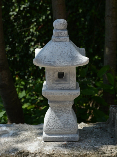 Pagoda mała Figura betonowa