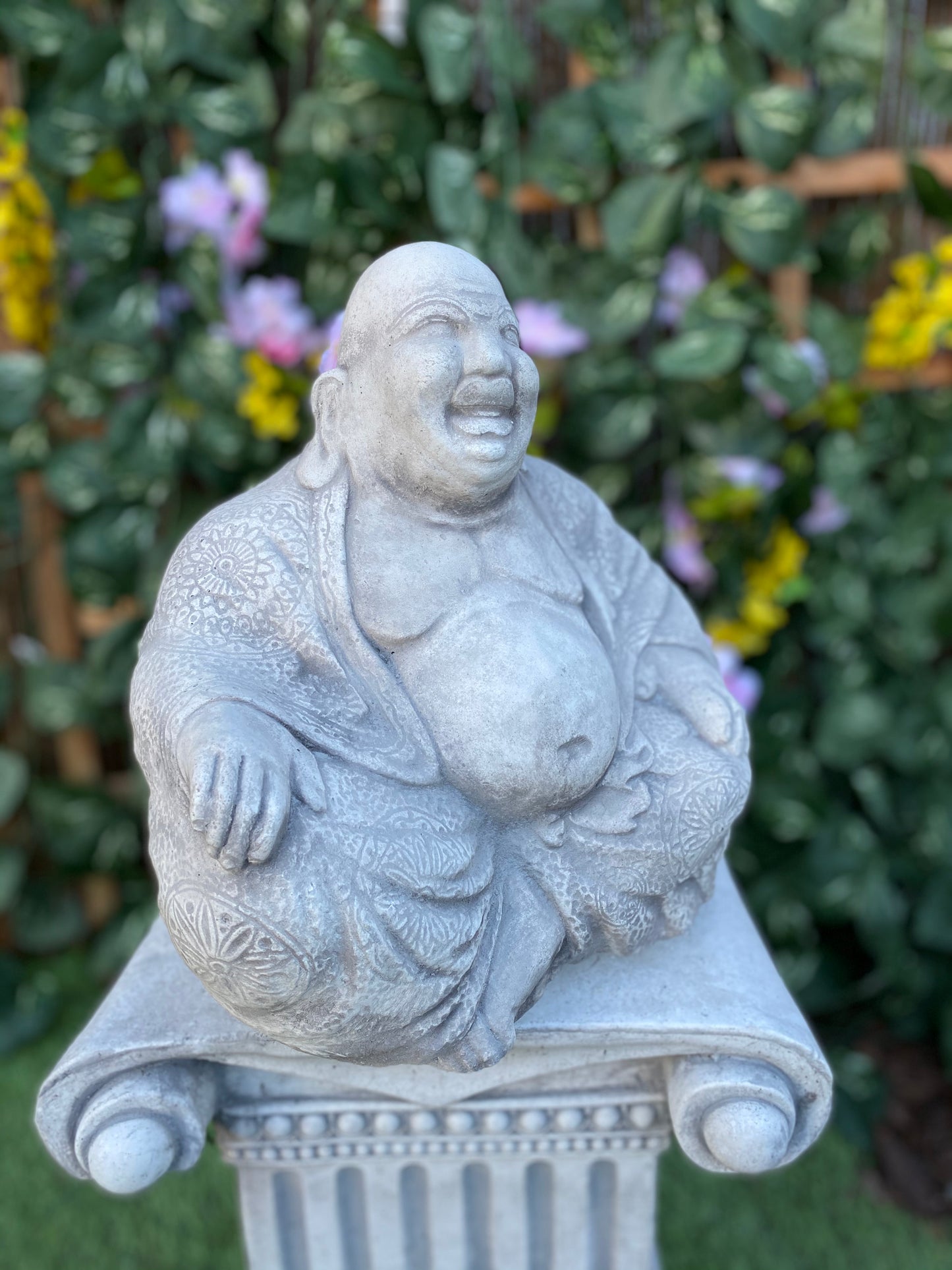 Roześmiany Budda Figura betonowa