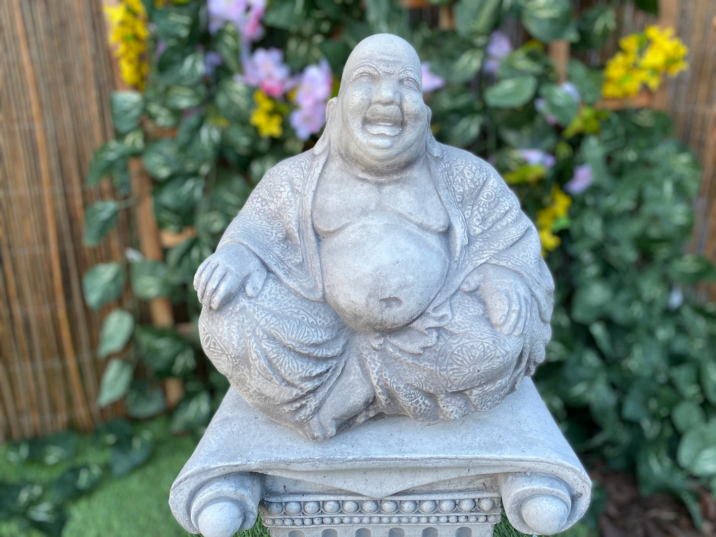 Roześmiany Budda Figura betonowa