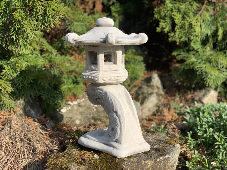 Pagoda zdobiona mała Figura betonowa